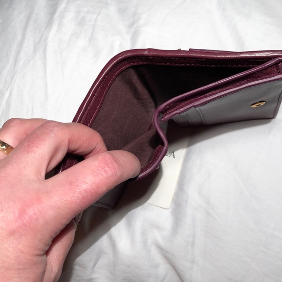 NIB‼️ Furla Quilted Leather Wallet - Picture 5 of 7